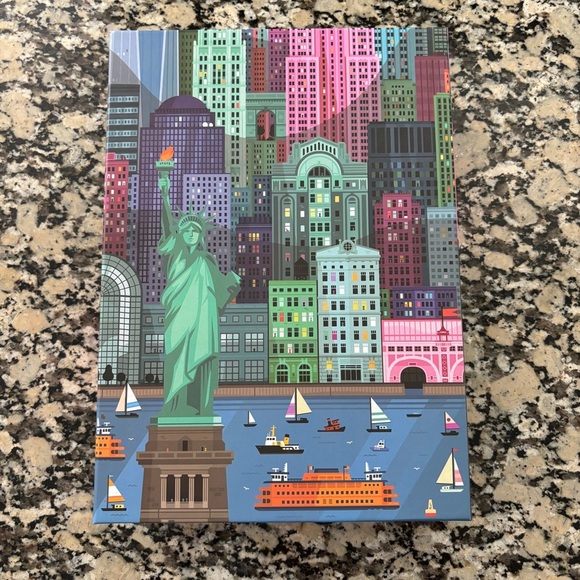 Fred and Friends New York NYC 1000 Piece Jigsaw Puzzle - Picture 1 of 5